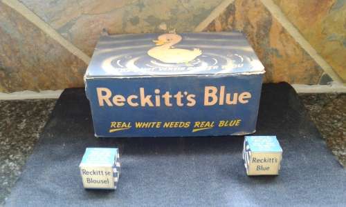 REMEMBER THESE RECKITTS BLUE  6 DOZEN SQUARES IN GOOD CONDITION. IN ORIGINAL BOX.